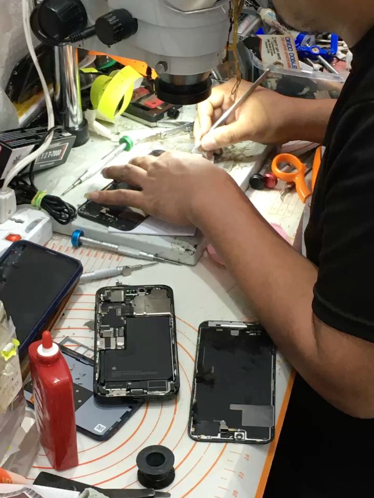 Mobile phone screen repair and glass replacement service in Kolkata
